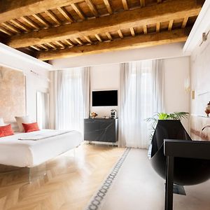 Kamer "Previlege" met een King Size Bed